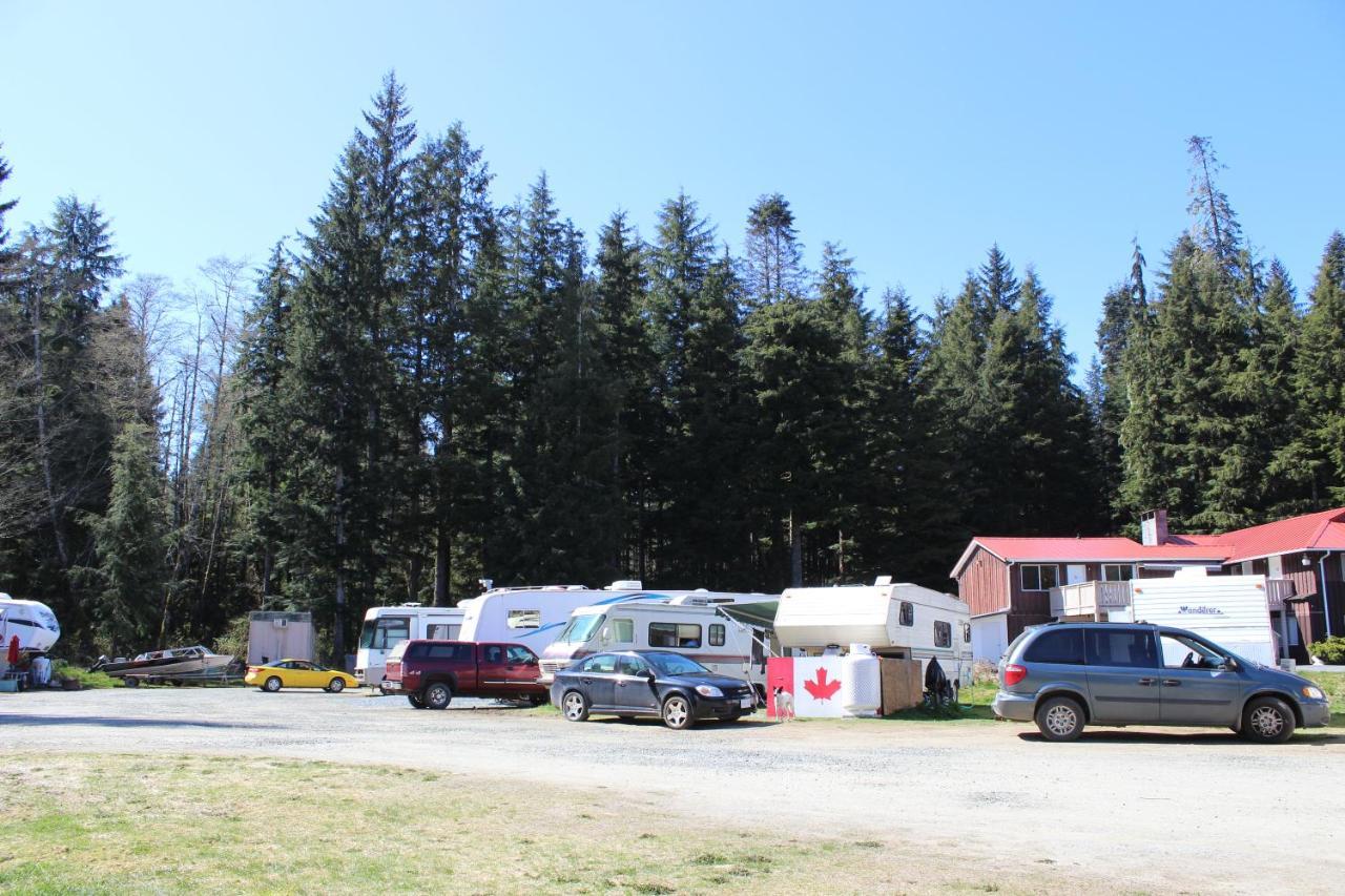 Pioneer Inn By The River Port Hardy Dış mekan fotoğraf