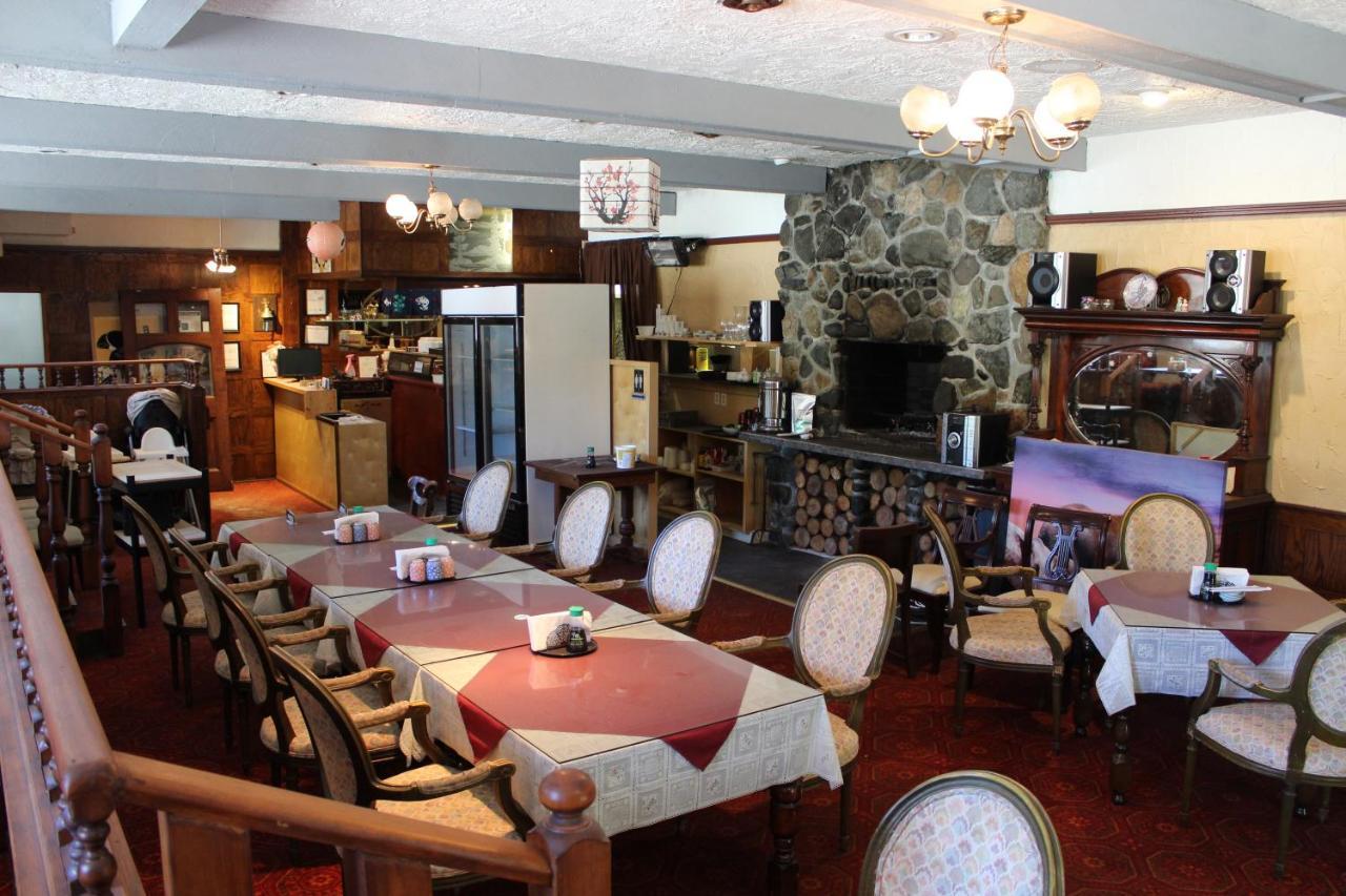 Pioneer Inn By The River Port Hardy Dış mekan fotoğraf